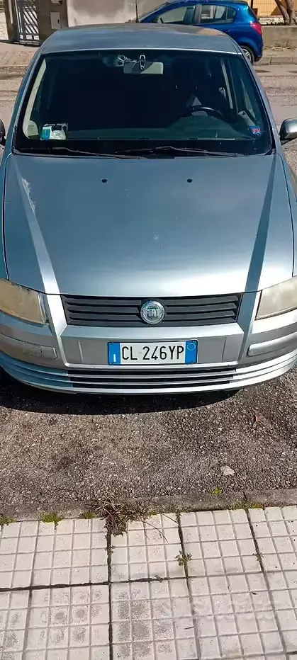 Usata Fiat Stilo 116 CV (85 kW) 2003 Bluazzurro Berlina