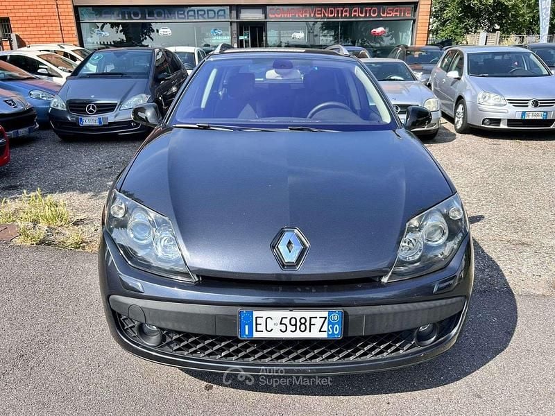 Usata Renault Laguna III 150 CV (110 kW) 2010 Grigio Station wagon