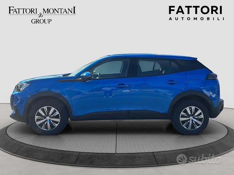 Usata Peugeot 2008 Allure 131 CV (96 kW) 2021 Blu/azzurro SUV