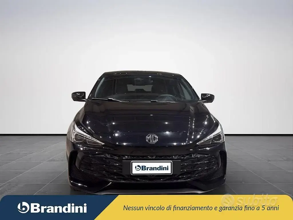 Usata MG MG3 Luxury 102 CV (75 kW) 2025 Nero Utilitaria
