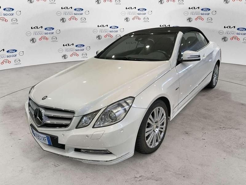 Usata Mercedes E300 Avantgarde 252 CV (185 kW) 2012 Bianco Berlina