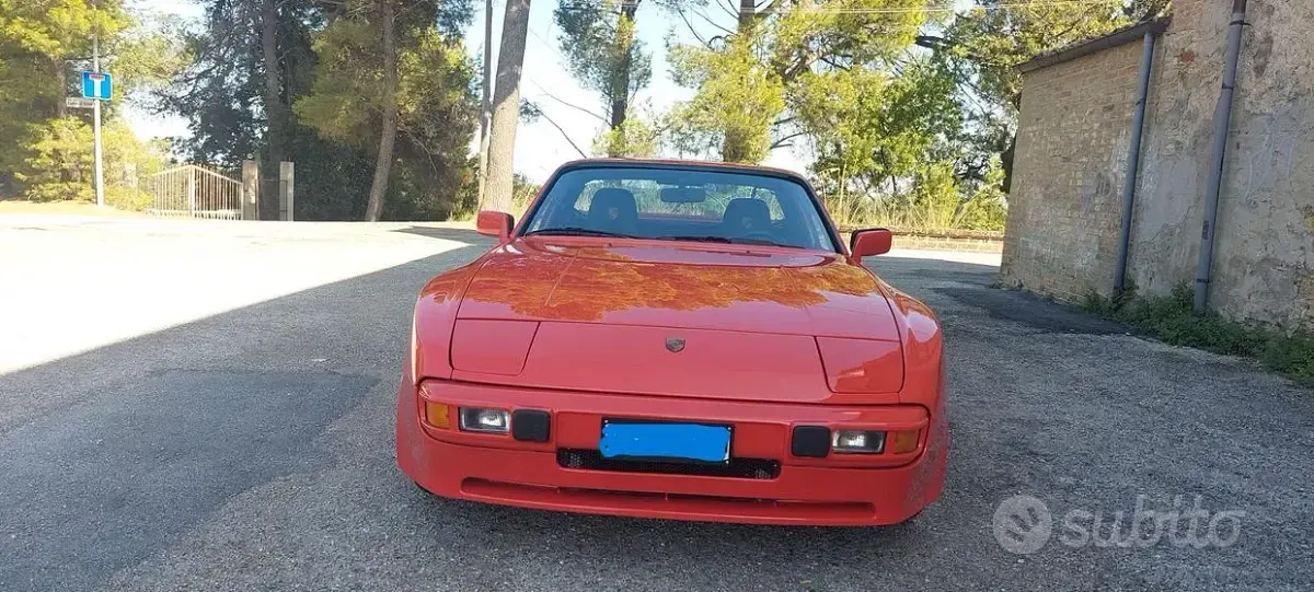 Usata Porsche 944 163 CV (119 kW) 1982 Rosso Coupé