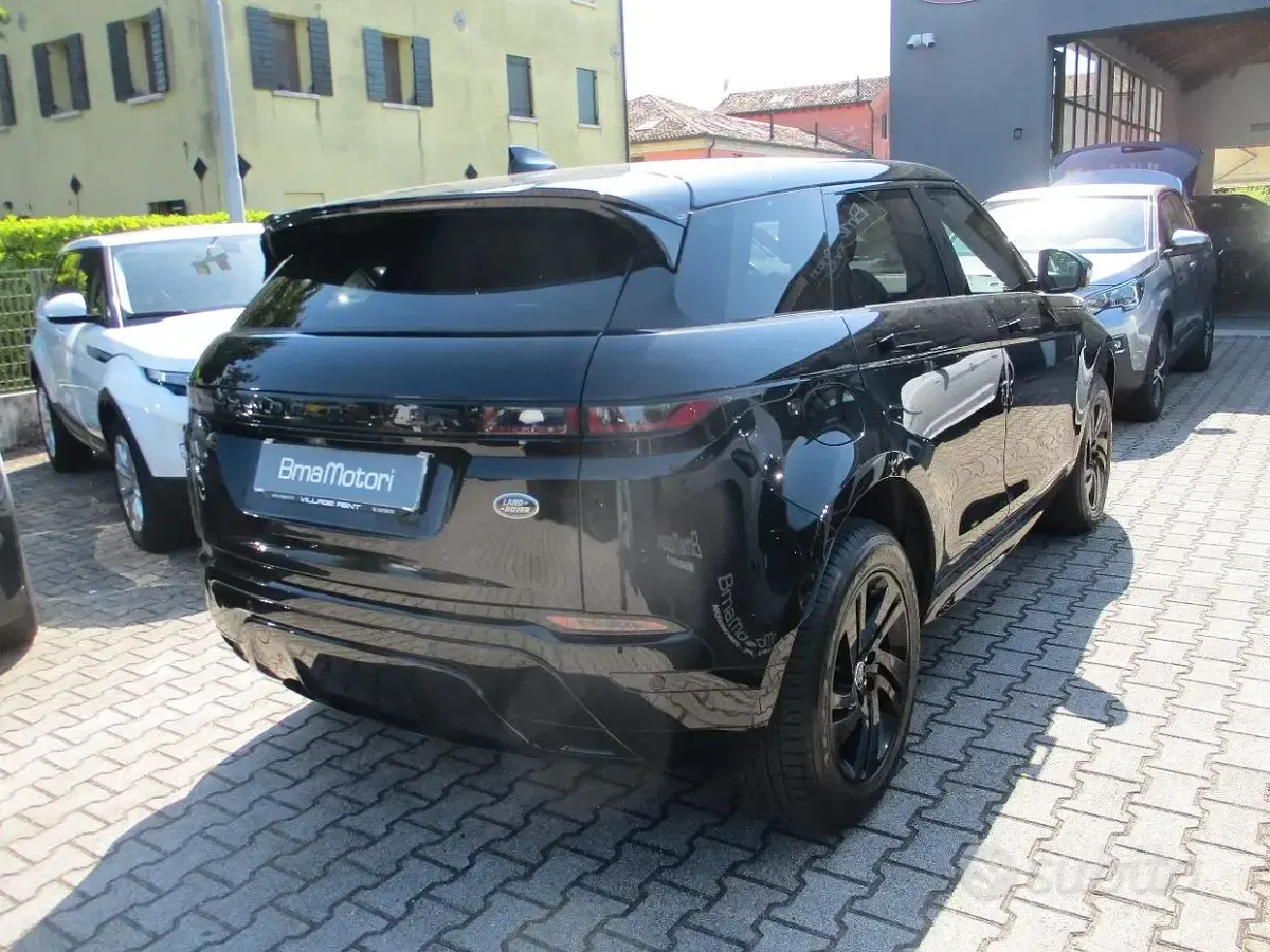 Usata Land Rover Range Rover evoque R-Dynamic 163 CV (119 kW) 2022 Nero SUV