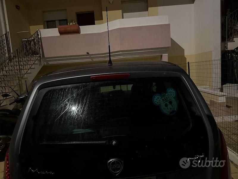 Usata Lancia Musa 2012 Blu Monovolume