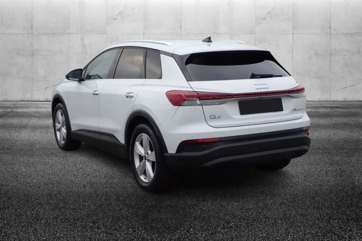 Usata Audi Q4 e-tron 69 kW (95 CV) 2021 Bianco SUV