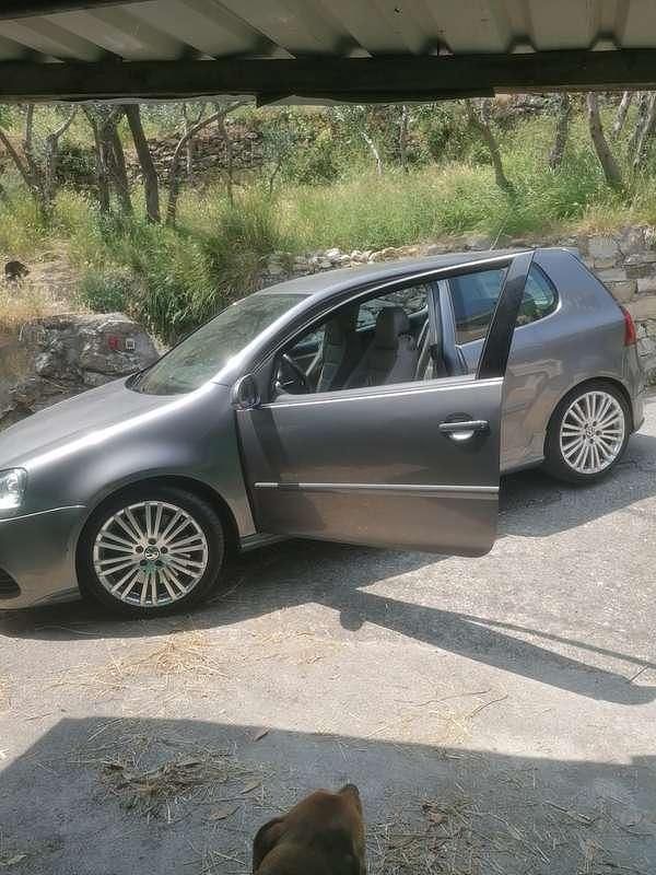Usata VW Golf V R 250 CV (183 kW) 2007 Berlina