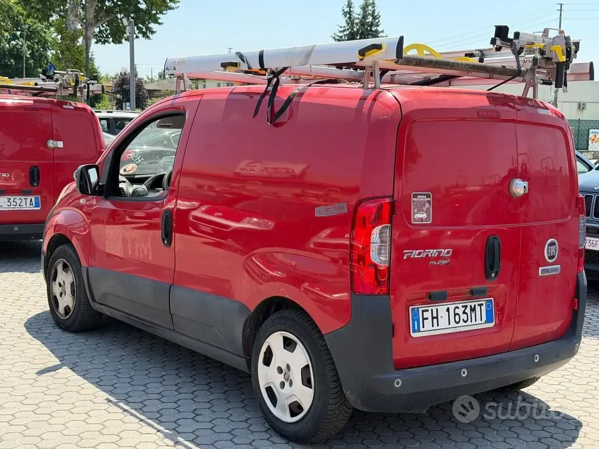 Usata Fiat Fiorino 95 CV (69 kW) 2017 Rosso Monovolume
