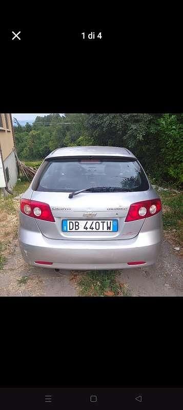 Grigio Usata 2007 Chevrolet Lacetti SX Tre volumi | 500 € - Immagine 1/4
