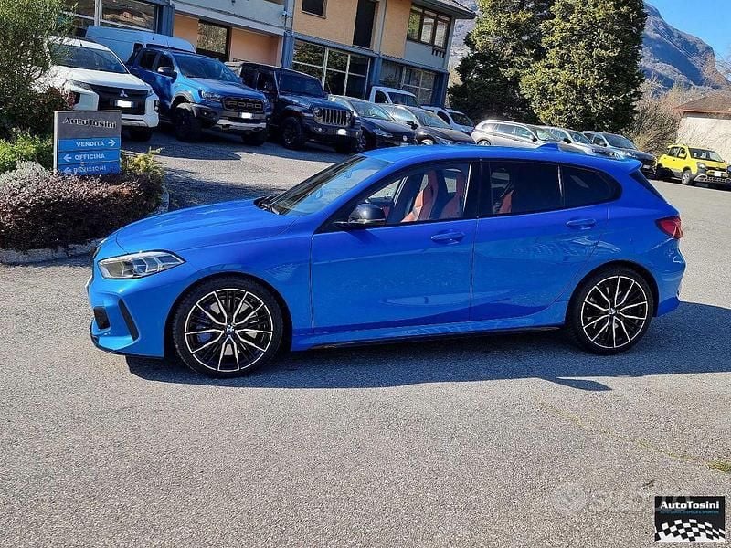 Usata BMW M135 M Performance 305 CV (224 kW) 2021 Blu Utilitaria
