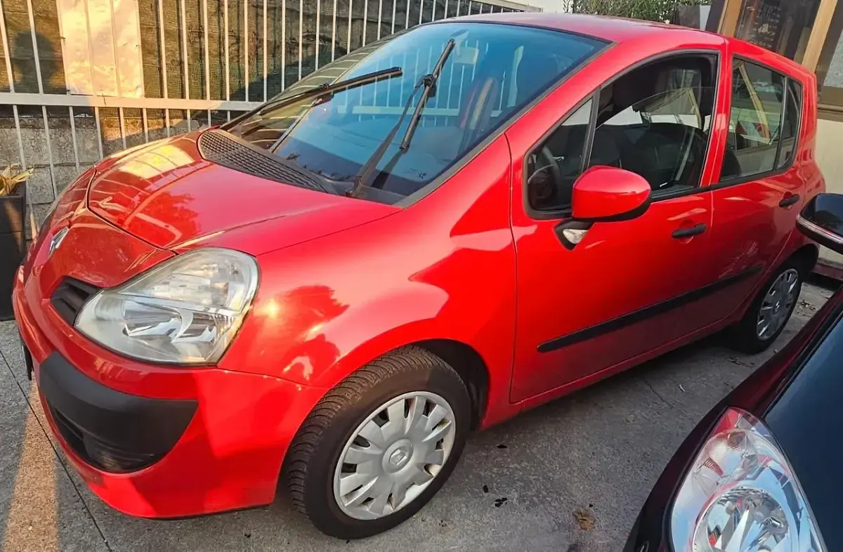Usata Renault Modus 74 CV (54 kW) 2009 Rosso Monovolume