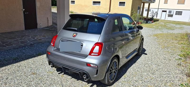 Occasion Abarth 695 180 ch (132 kW) 2024 Gris Citadine