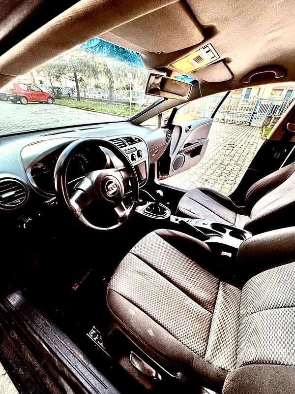 Usata Seat Leon Reference 105 CV (77 kW) 2007 Utilitaria