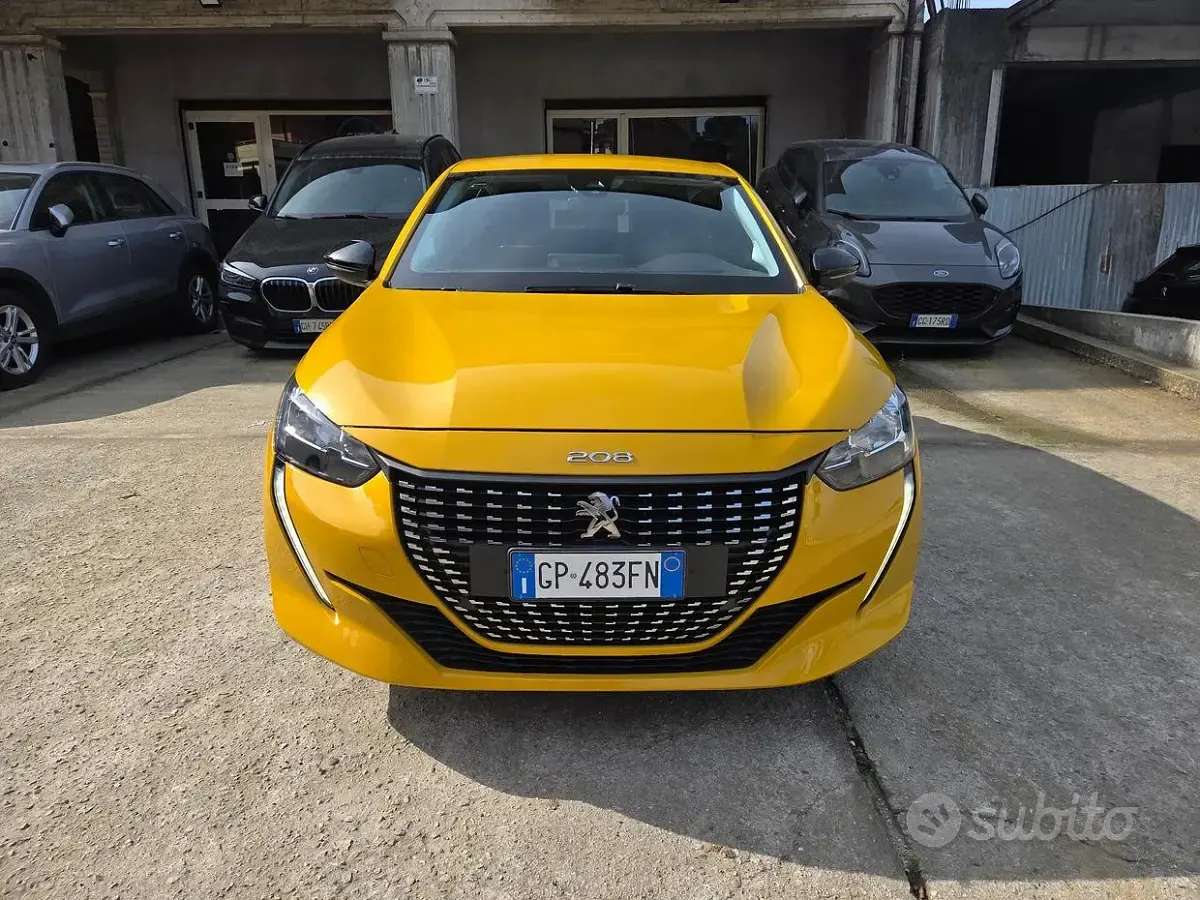 Usata Peugeot 208 Active 75 CV (55 kW) 2023 Giallo Utilitaria