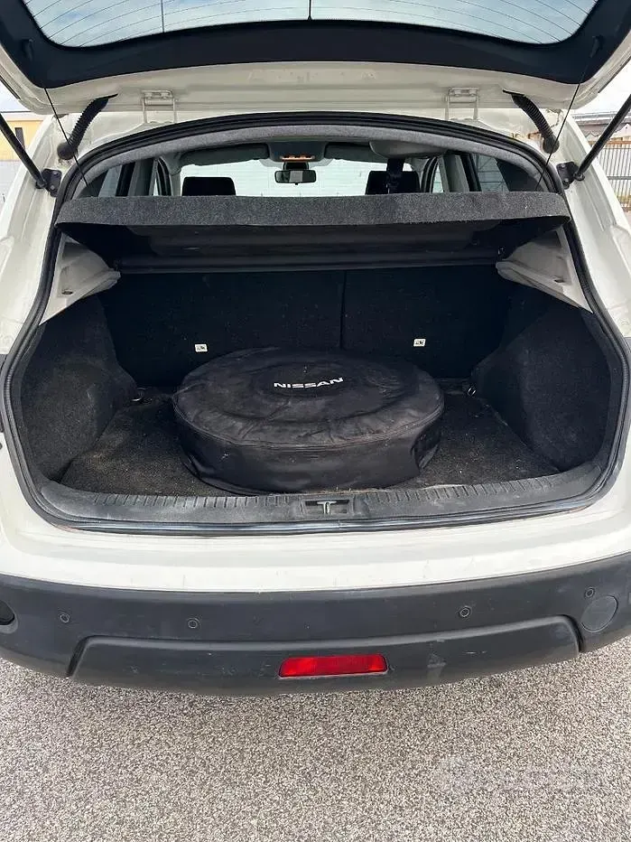 Usata Nissan Qashqai 115 CV (84 kW) 2010 Bianco SUV