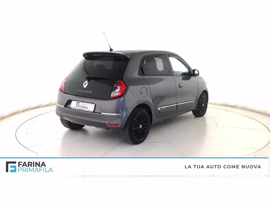 Usata Renault Twingo Urban Night 65 CV (47 kW) 2022 Grigio scuro Utilitaria