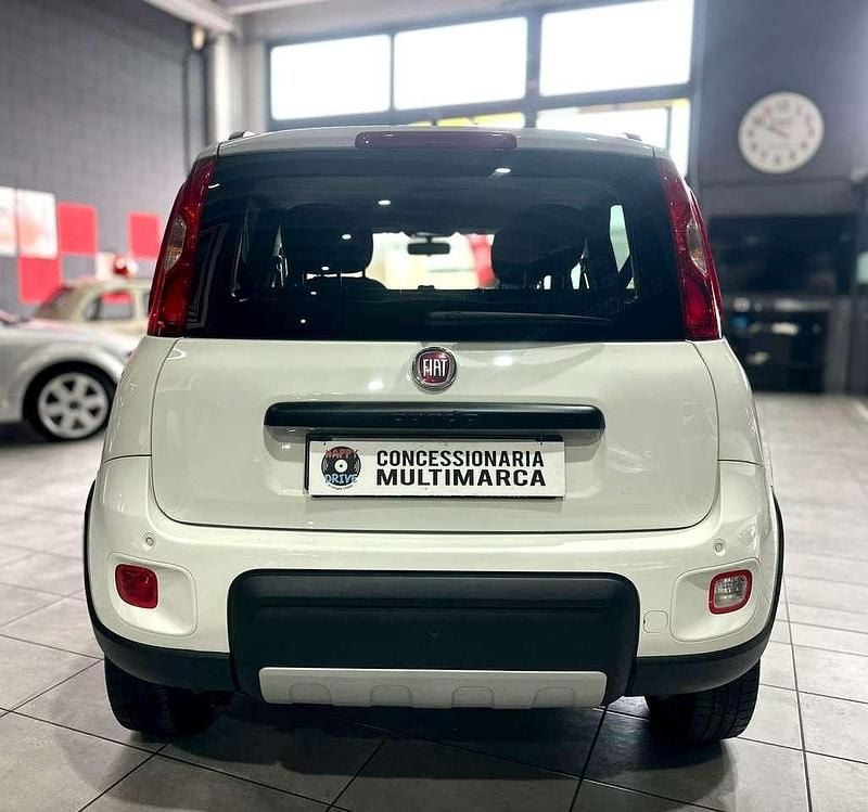 Usata Fiat Panda 4x4 S 95 CV (69 kW) 2017 Bianco Utilitaria