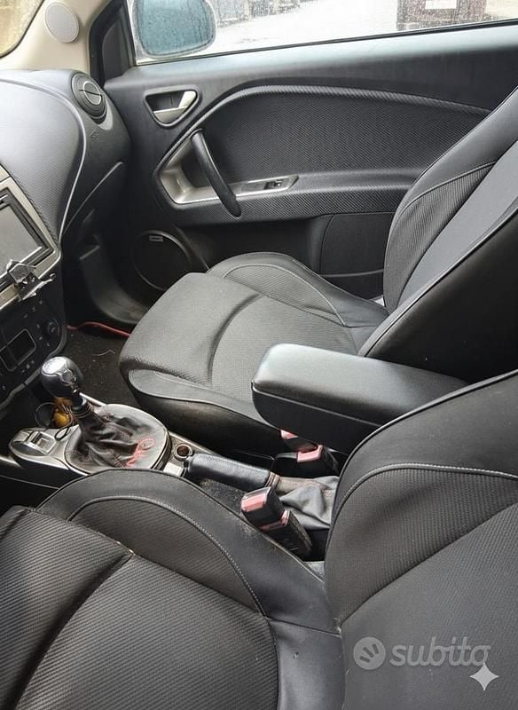 Usata Alfa Romeo MiTo Distinctive 155 CV (114 kW) 2008 Bianco Utilitaria