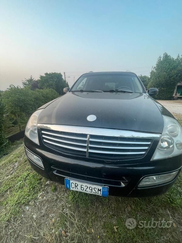 Usata Ssangyong (KGM) Rexton 165 CV (121 kW) 2004 Nero SUV