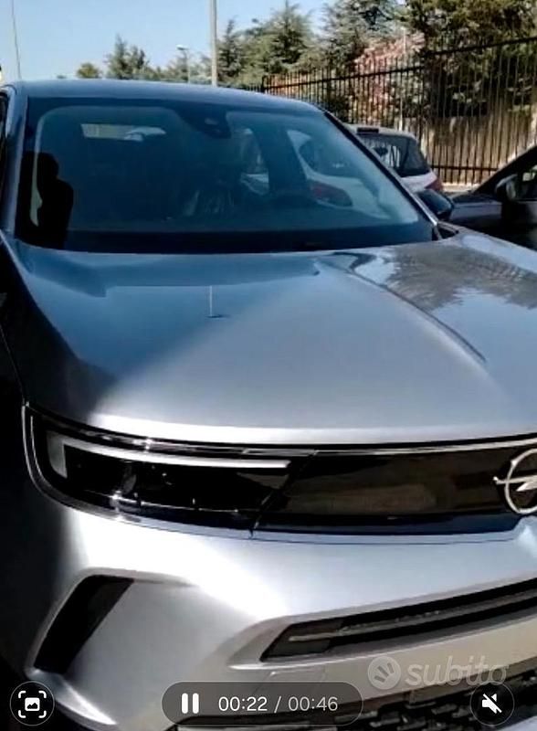 Usata Opel Mokka 101 CV (74 kW) 2022 Grigio SUV