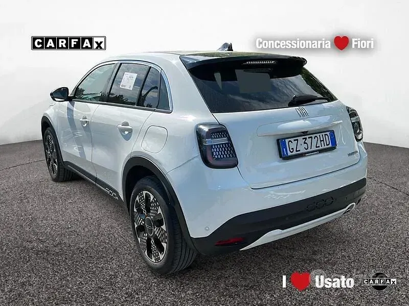 Usata Fiat 600 La Prima 110 CV (80 kW) 2025 Bianco SUV