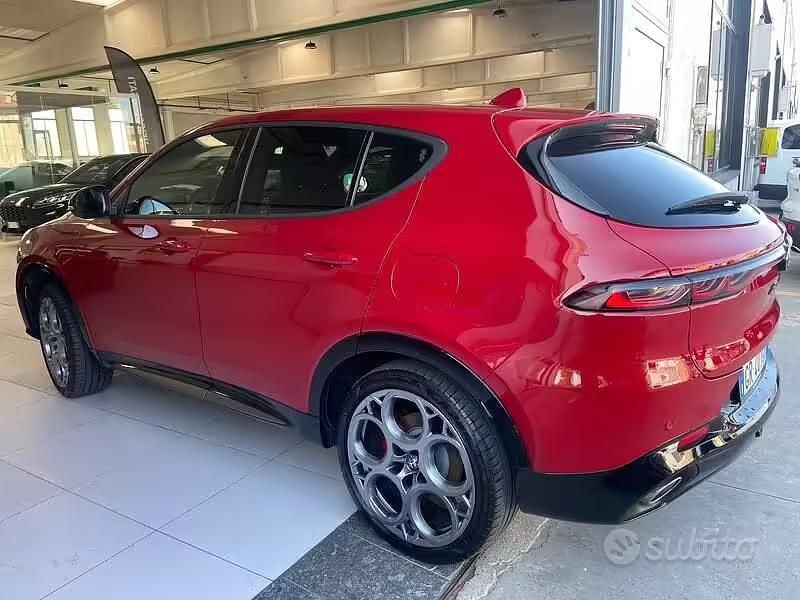 Usata Alfa Romeo Tonale Edizione Speciale 280 CV (205 kW) 2023 Rosso SUV