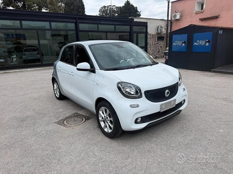 Usata Smart ForFour Passion 71 CV (52 kW) 2019 Bianco Utilitaria