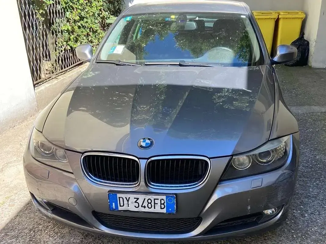 Usata BMW 320 177 CV (130 kW) 2009 Grigio Station wagon