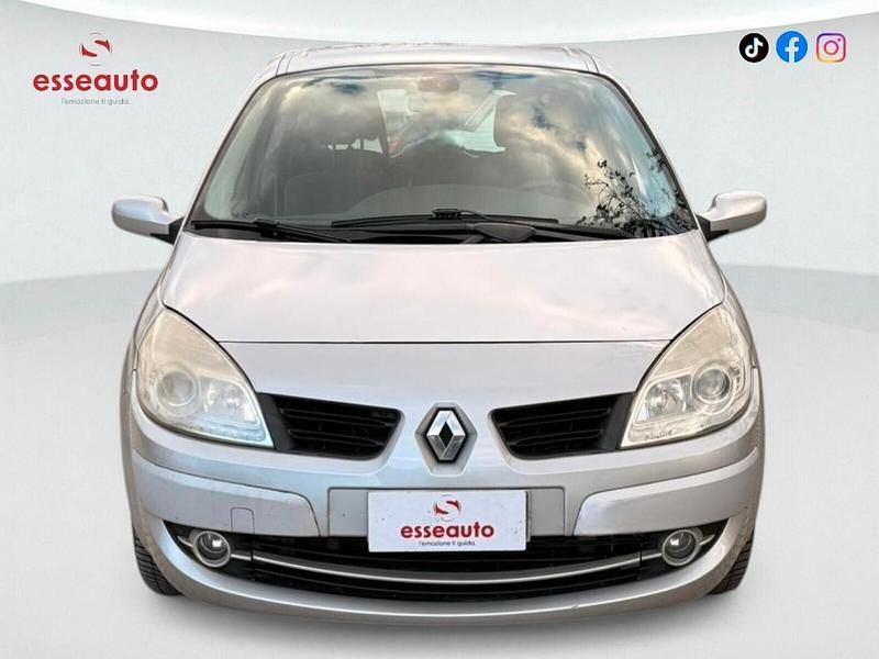 Usata Renault Scénic II Luxe 106 CV (77 kW) 2006 Argento Monovolume