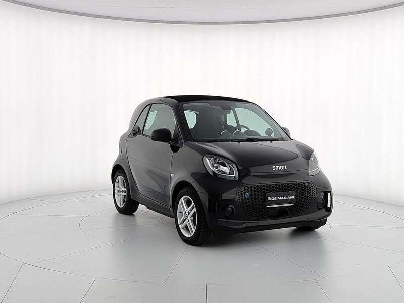 Usata Smart ForTwo Electric Drive Pure 41 kW (56 CV) 2021 Nero Utilitaria