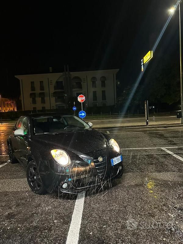 Usata Alfa Romeo MiTo 90 CV (66 kW) 2010 Nero Utilitaria