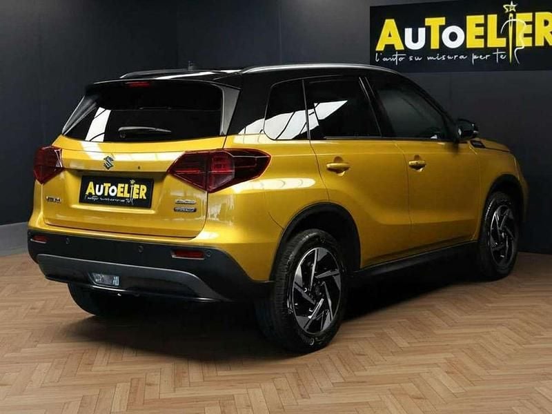 Nuova Suzuki Vitara 110 CV (80 kW) 2026 Giallo tibet + tetto nero SUV