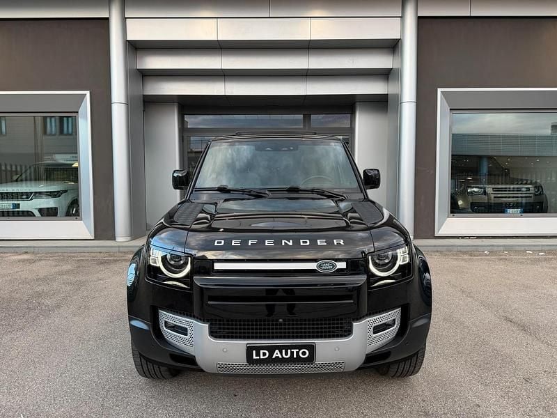 Usata Land Rover Defender SE 200 CV (147 kW) 2024 Nero SUV