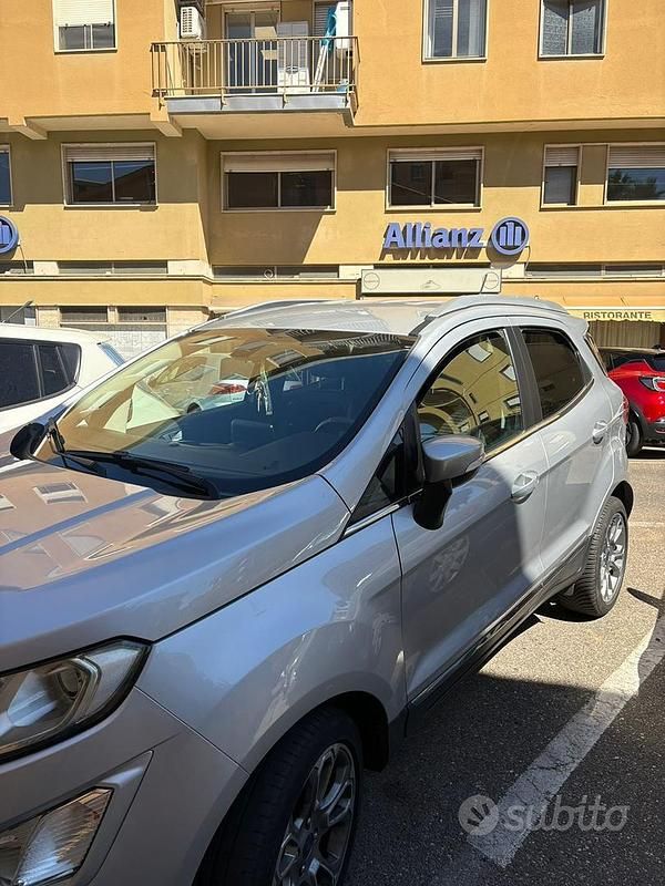 Grigio Usata 2019 Ford Ecosport SUV | 12.500 € (Buon prezzo) - Immagine 1/4