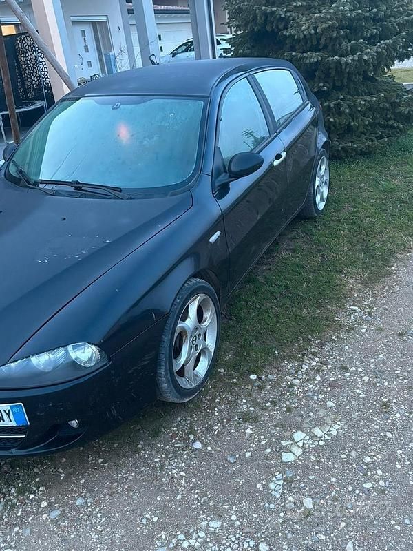Usata Alfa Romeo 147 2007 Nero Utilitaria