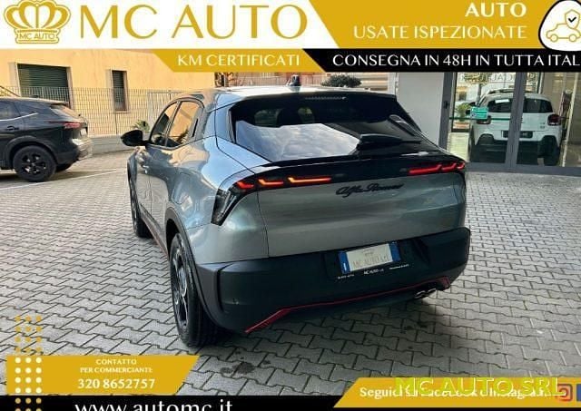 Nuova Alfa Romeo GT Junior Edizione Speciale 145 CV (106 kW) 2025 Grigio scuro SUV