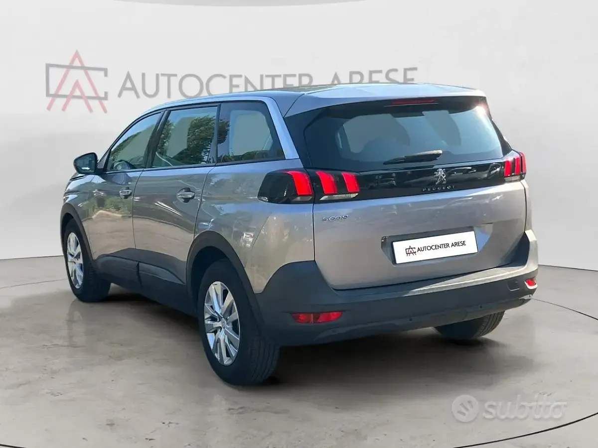 Usata Peugeot 5008 Active 131 CV (96 kW) 2020 Grigio SUV