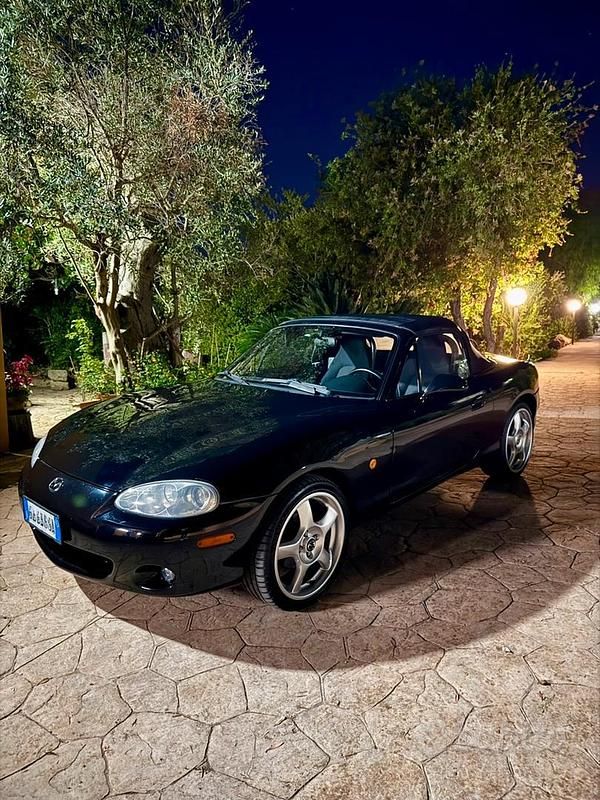 Usata Mazda MX5 2002 Nero Cabrio