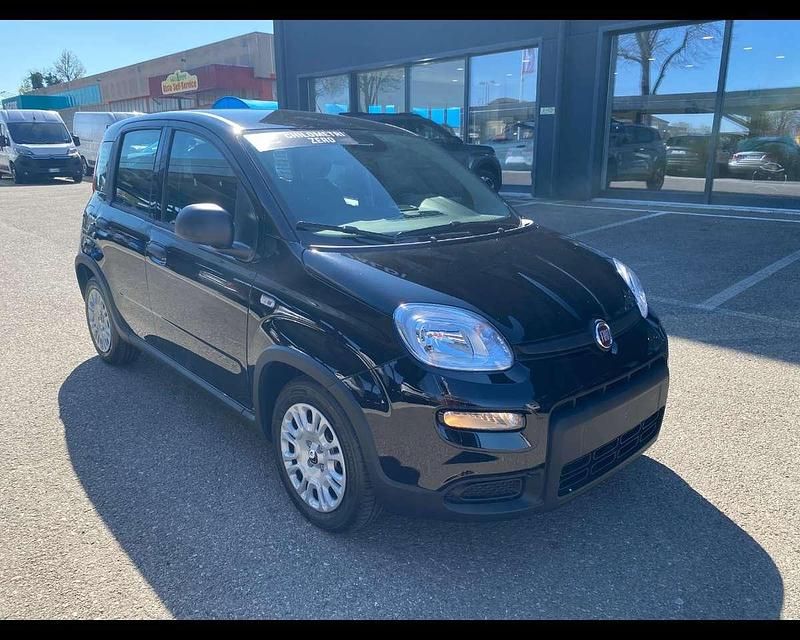 Usata Fiat Panda 69 CV (50 kW) 2024 Nero Utilitaria