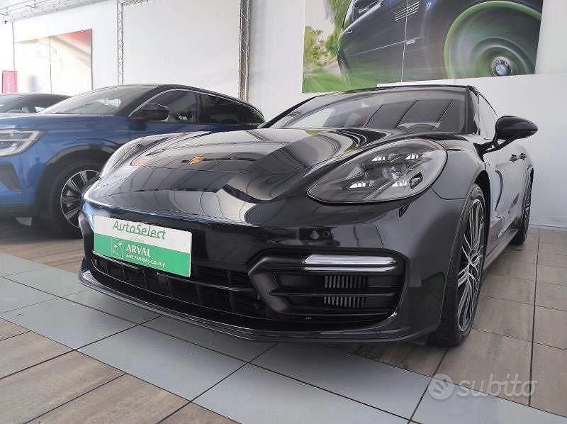 Usata Porsche Panamera 460 CV (338 kW) 2020 Blu/azzurro Berlina