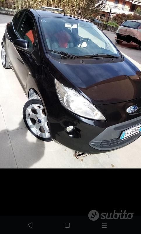 Nero Usata 2010 Ford Ka Titanium Tre volumi | 2550 € (Ottimo prezzo) - Immagine 1/4