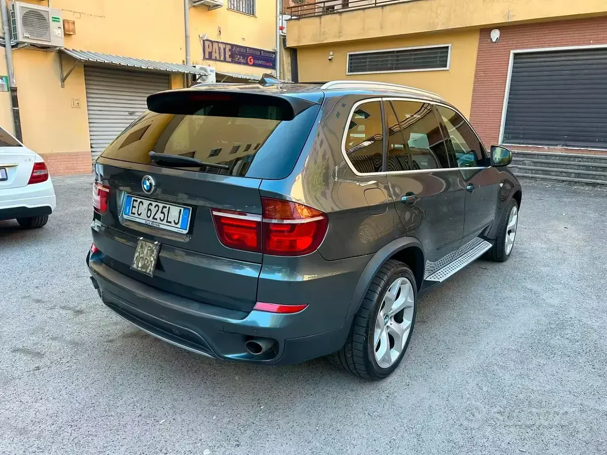 Usata BMW X5 Sport Line 245 CV (180 kW) 2010 Grigio SUV