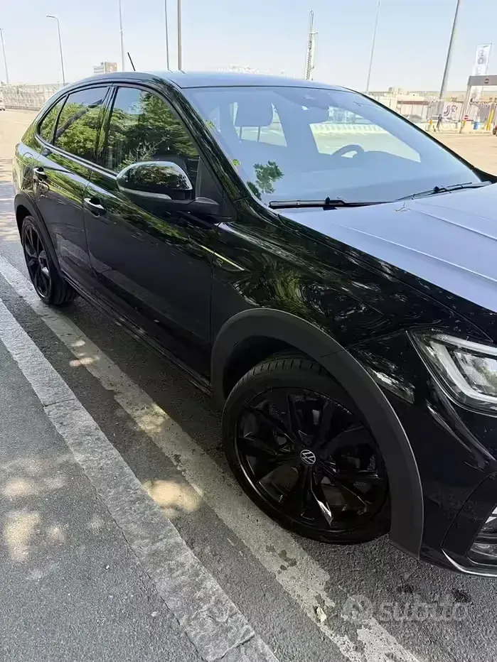 Usata VW Taigo R-line 110 CV (80 kW) 2023 Nero SUV