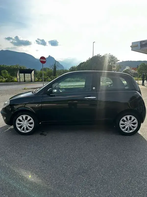 Usata Lancia Ypsilon 77 CV (56 kW) 2010 Utilitaria