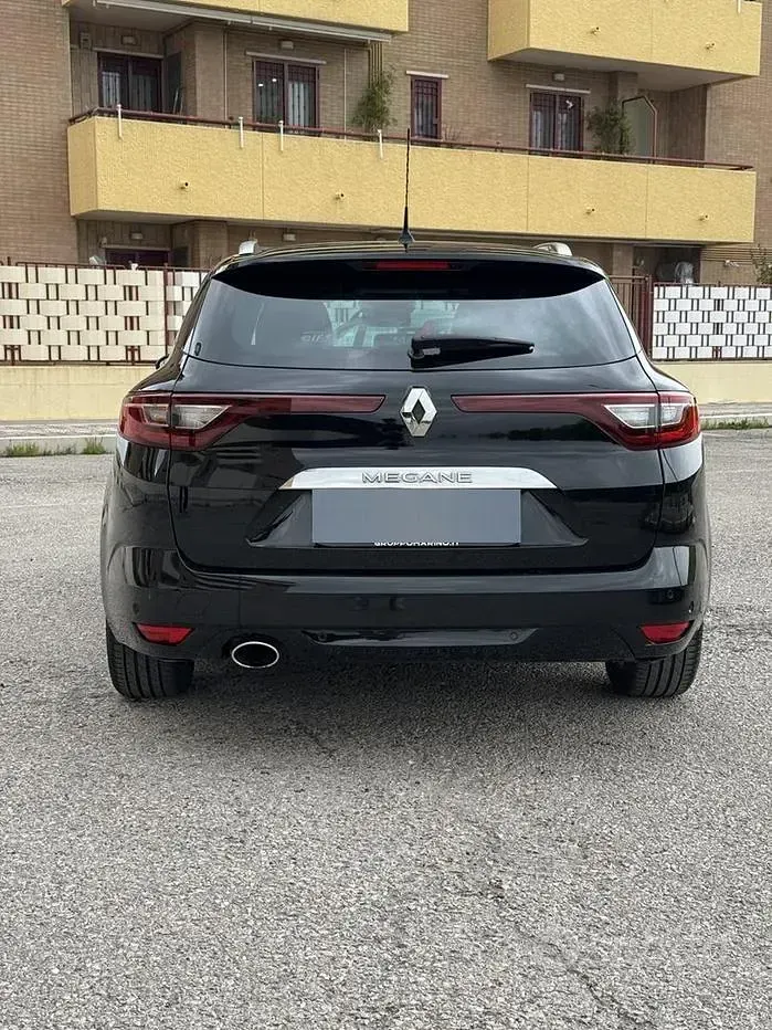 Usata Renault Mégane IV 110 CV (80 kW) 2018 Nero Berlina