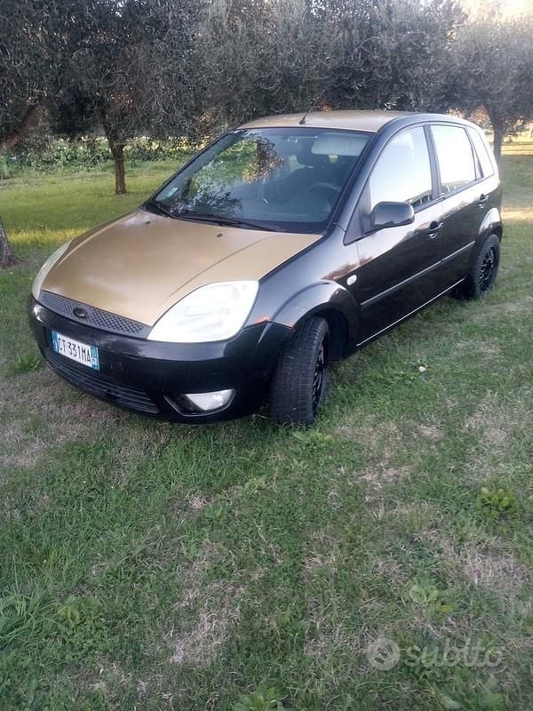 Usata Ford Fiesta 2005 Berlina