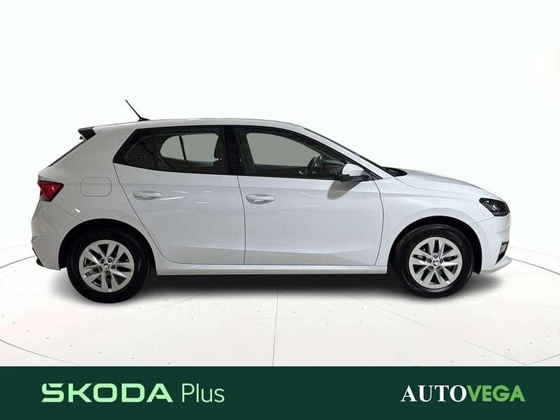 Usata Skoda Fabia Selection 80 CV (58 kW) 2024 Bianco pastello Berlina