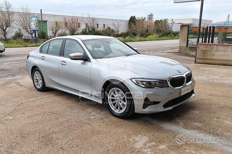 Usata BMW 318 Advantage 150 CV (110 kW) 2019 Grigio Berlina