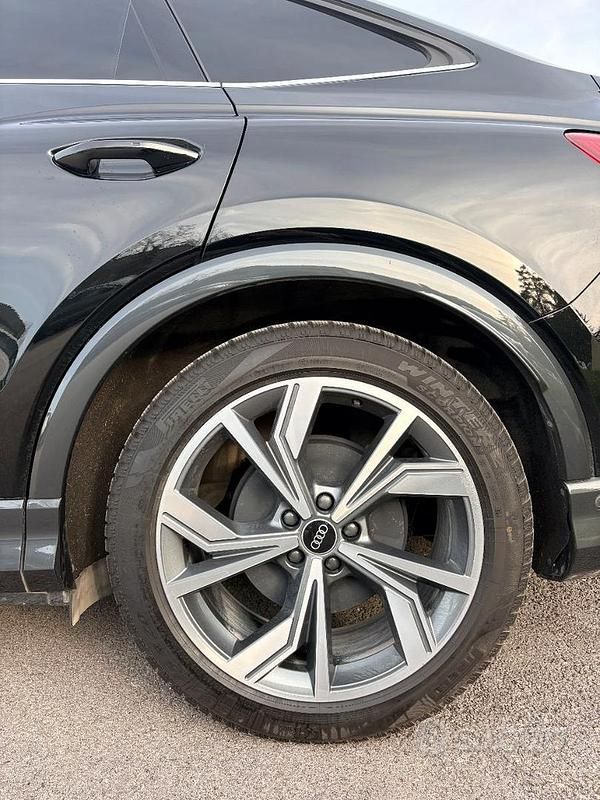 Usata Audi Q4 Sportback e-tron S-Line 210 kW (286 CV) 2022 Nero SUV