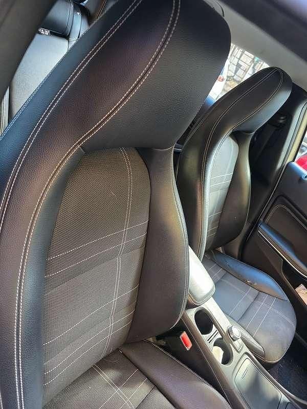 Usata Mercedes GLA200 Executive 136 CV (100 kW) 2014 Bianco SUV