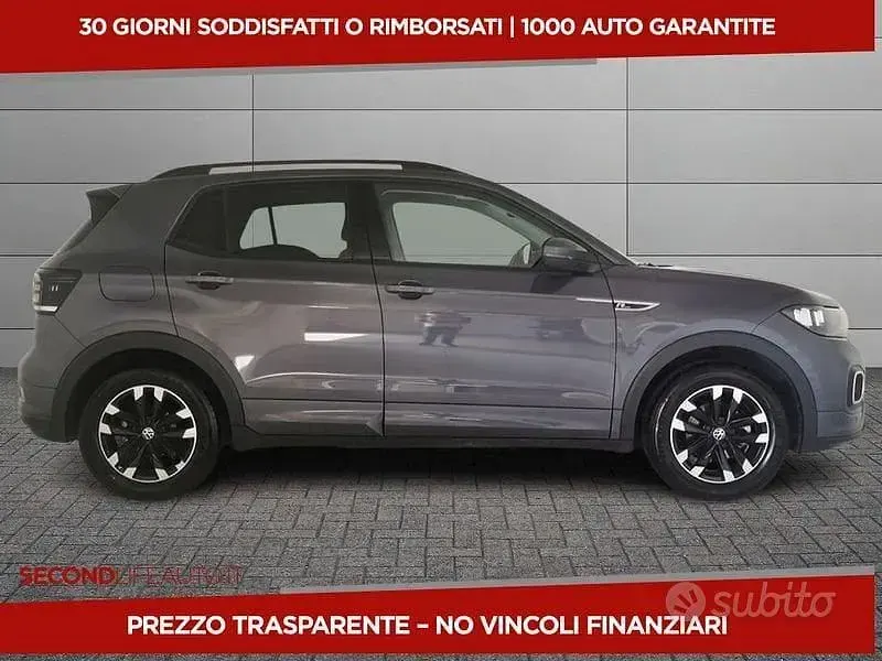 Usata VW T-Cross Sportline 110 CV (80 kW) 2023 Grigio SUV